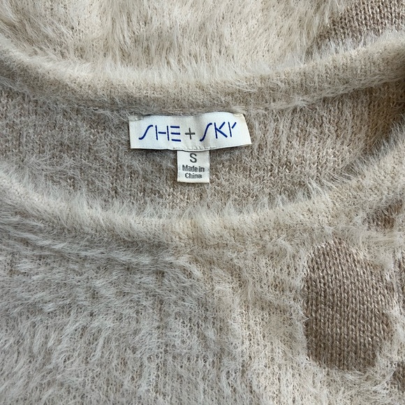 Neutral fuzzy animal print sweater in cream. Size small. - Picture 2 of 5